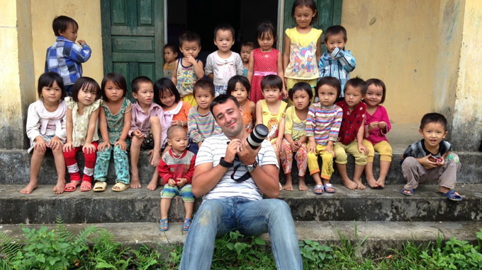 Frenchman makes about 30,000 photos of Vietnam